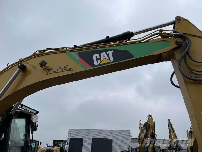 CAT 323F Z-Line 履带挖掘机