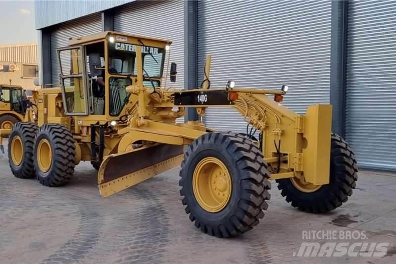 CAT 140 G 平地机/推土机