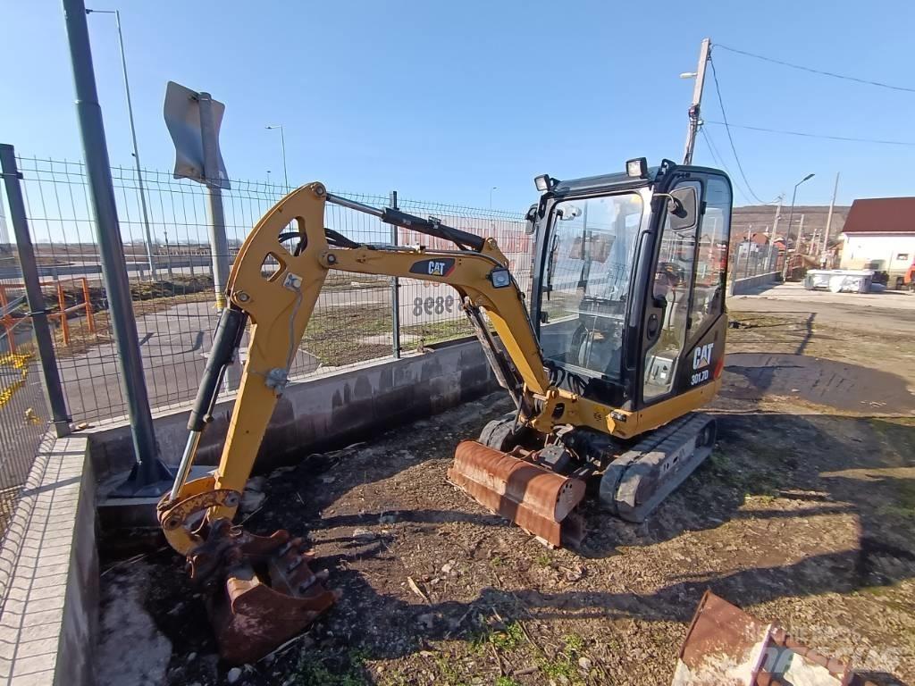 CAT 301.7D 小型挖掘机