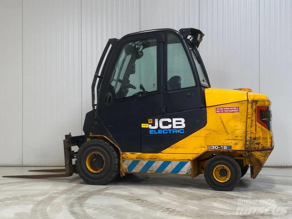 JCB TLT30-19E 电动叉车