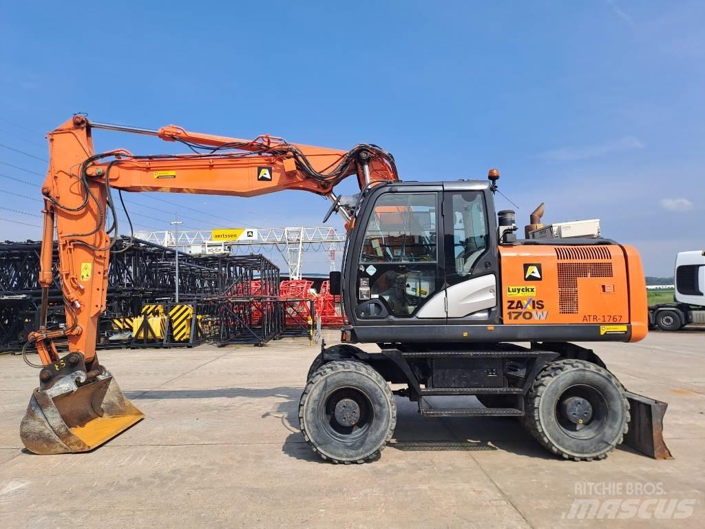 Hitachi ZX170W-5B 轮式挖掘机