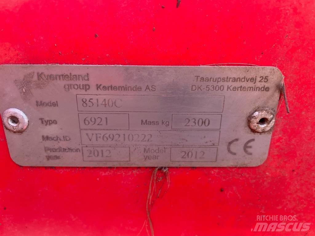 Kverneland 85140C 犁耙和摊草机