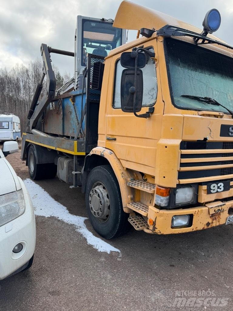 Scania P 82 H 翻斗车
