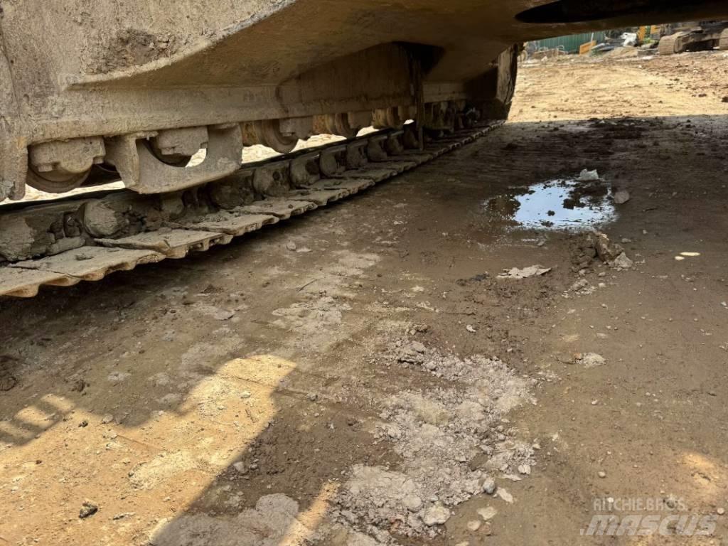 Sumitomo SH200 履带挖掘机