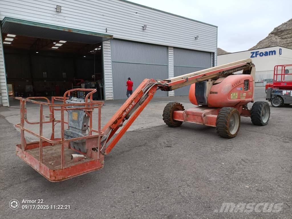 JLG 600 AJ 曲臂高空工作平台