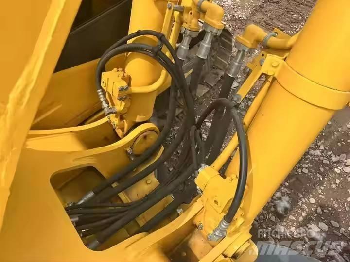 Komatsu PC450-7 履带挖掘机