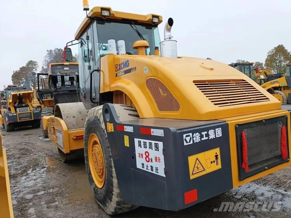 XCMG XC263J 单轮压路机