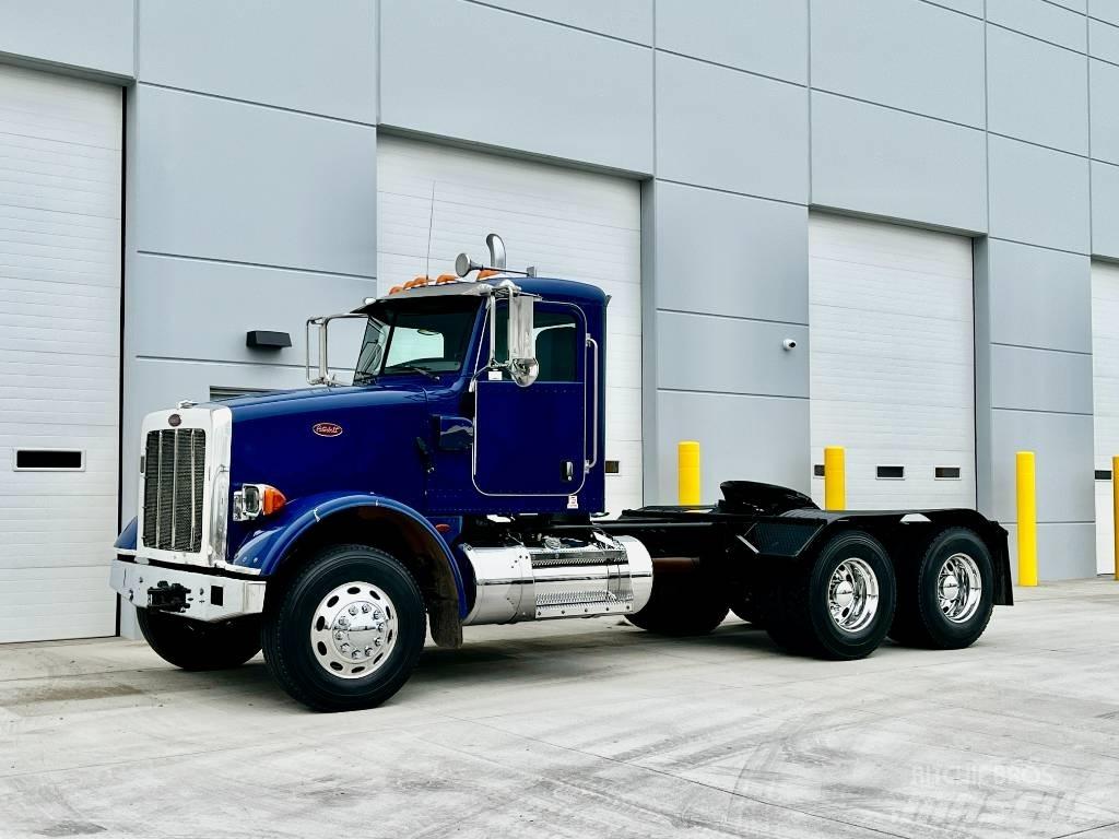 Peterbilt 365 牵引车
