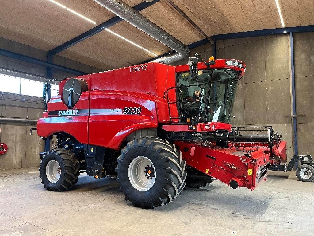 Case IH 9230 联合收割机