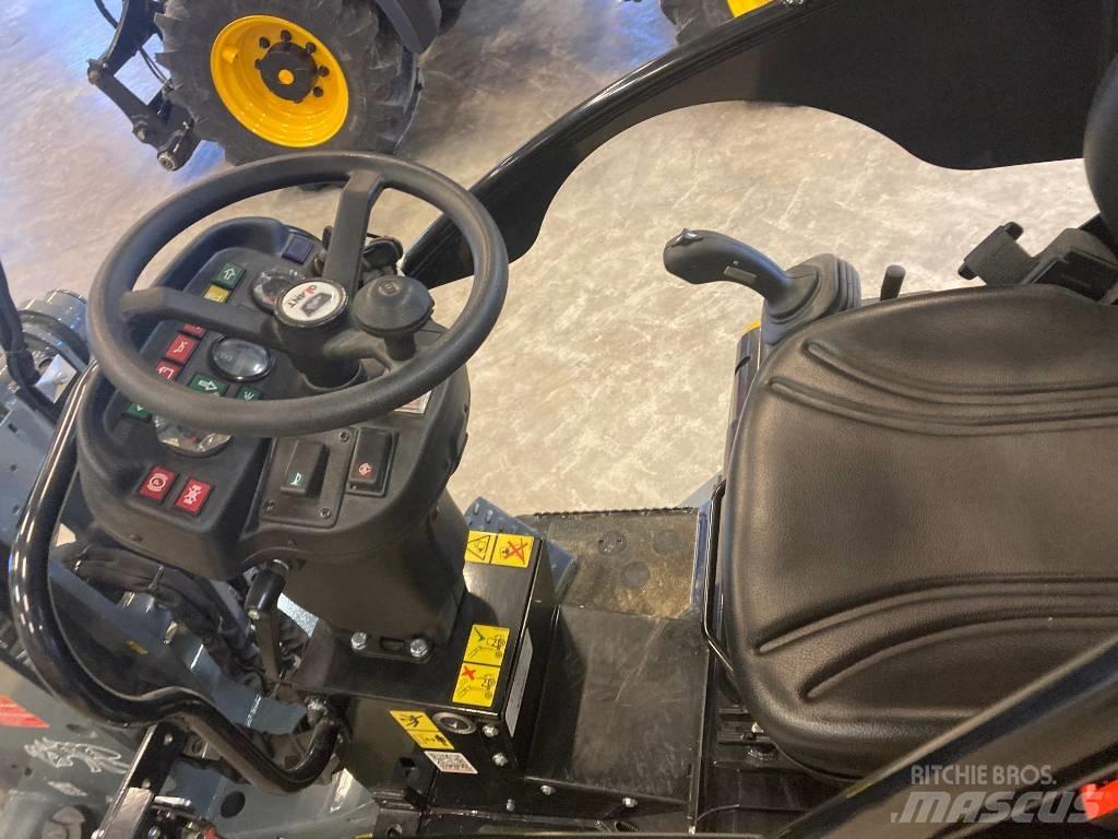 GiANT G1500 小型装载机