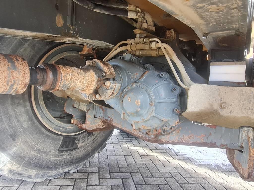 Liebherr TA 230 铰接式自卸车