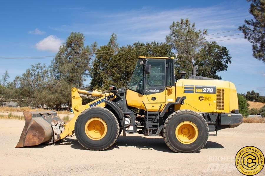 Komatsu WA 270 轮式装载机