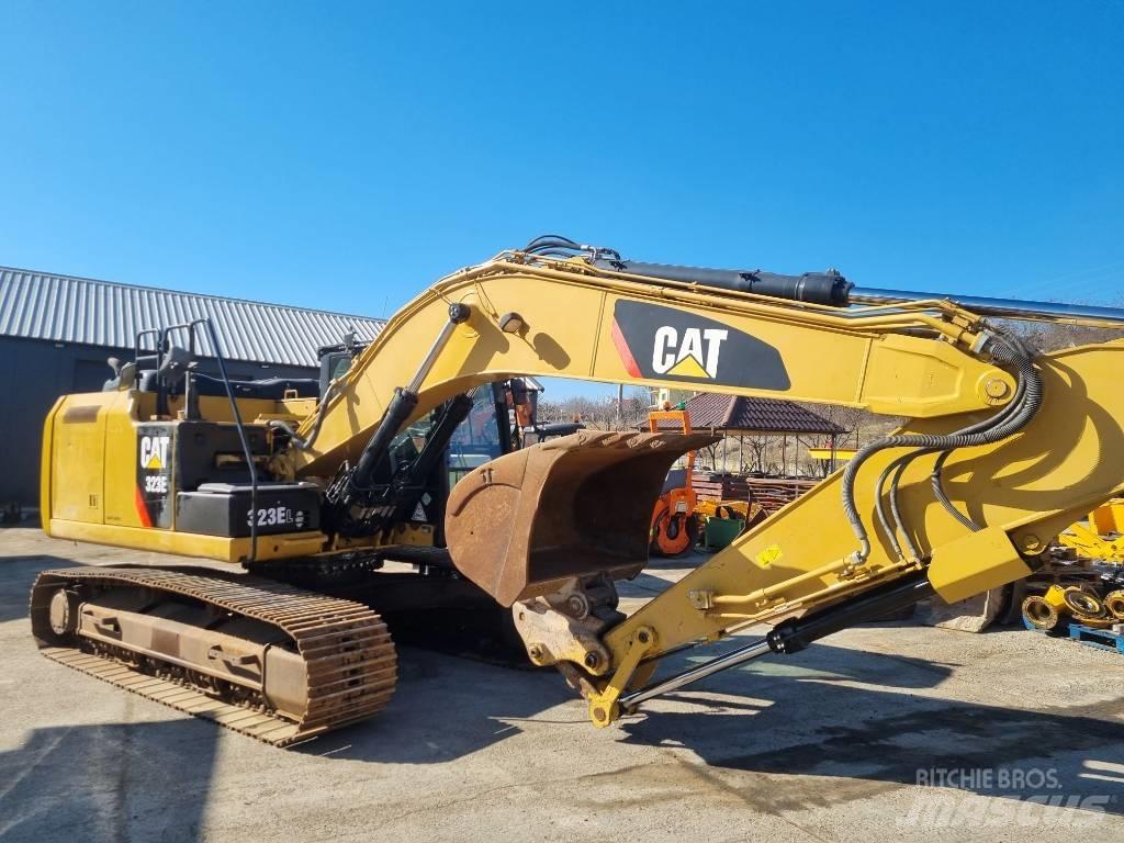 CAT 323 EL 履带挖掘机