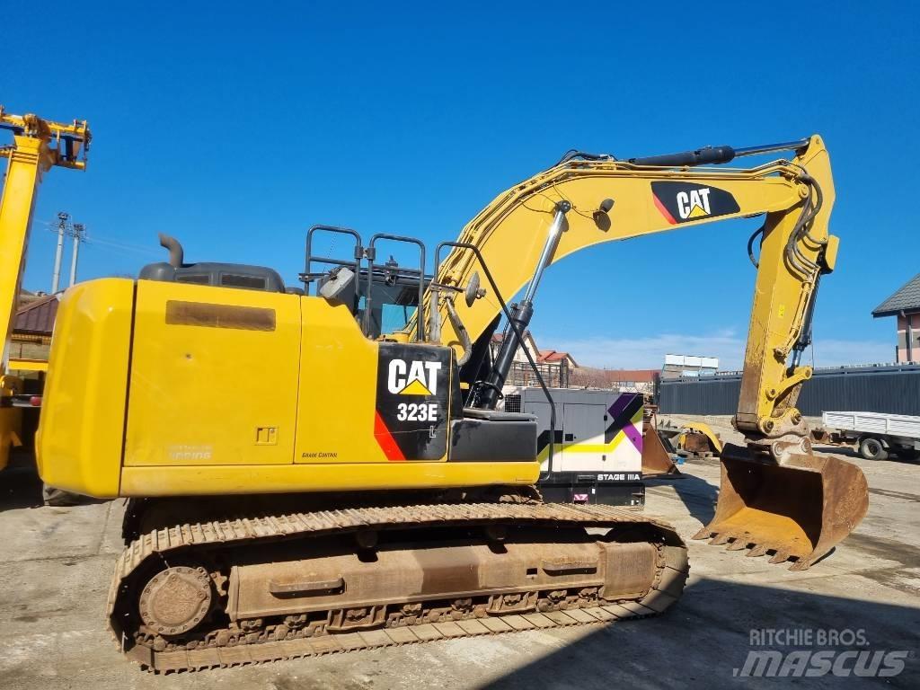 CAT 323 EL 履带挖掘机