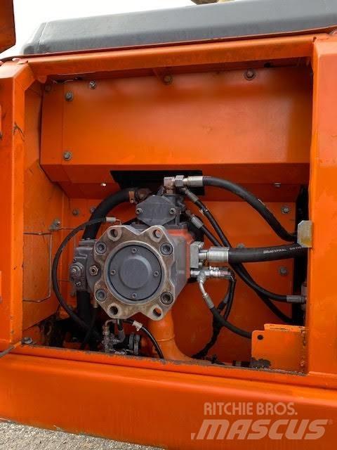 Doosan DX 225 NLC 履带挖掘机