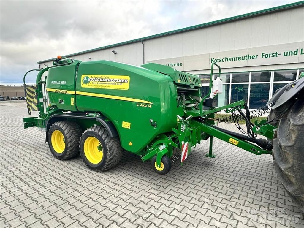 John Deere C441R 圆捆打捆机