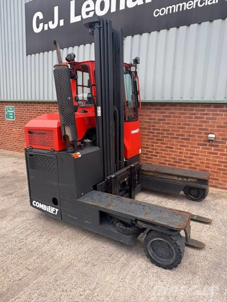 Combilift C 3000 侧卸式铲车