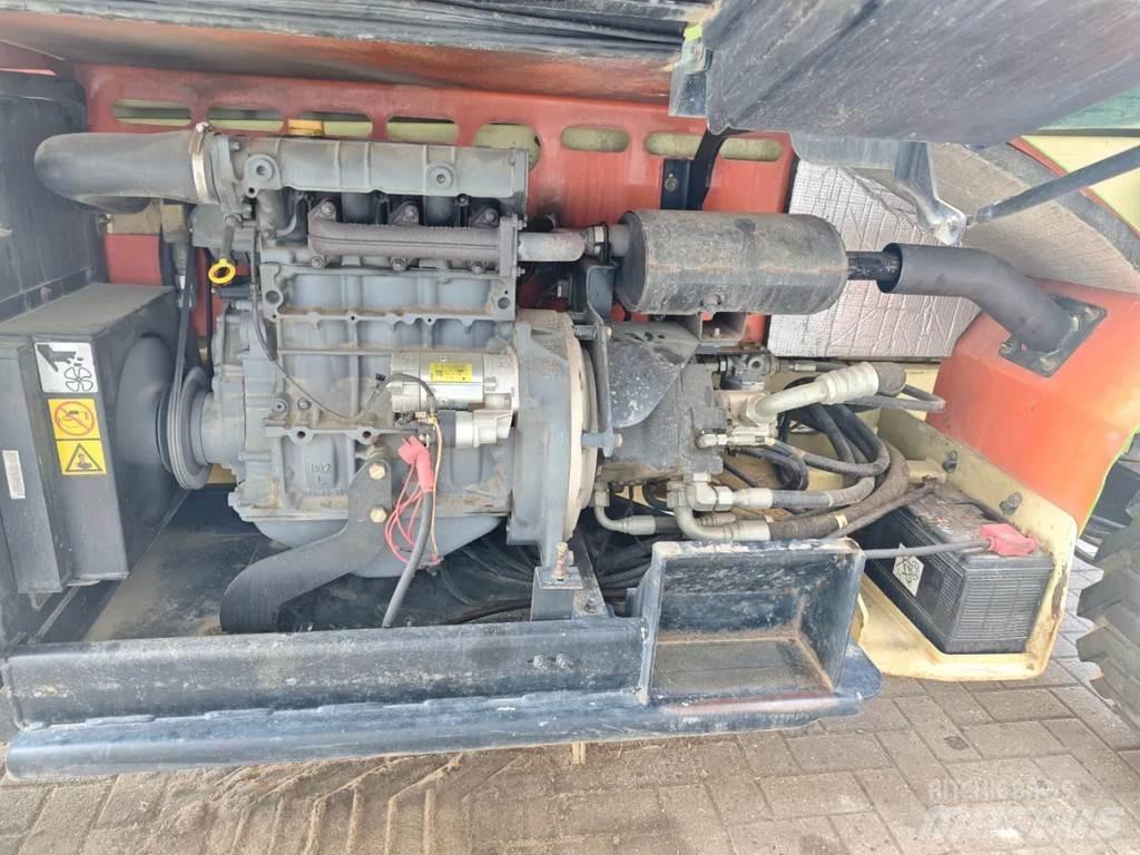 JLG 4394 RT 剪叉式升降机