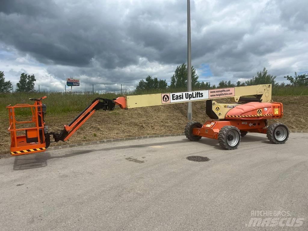 JLG M 600 JP 曲臂高空工作平台