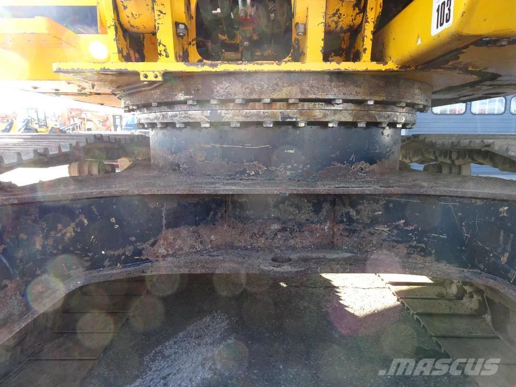 JCB JS180 履带挖掘机