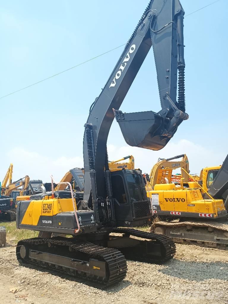 Volvo EC 240 履带挖掘机