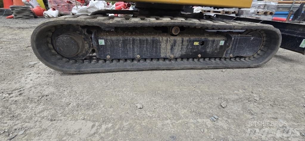 CAT 306 CR 履带挖掘机