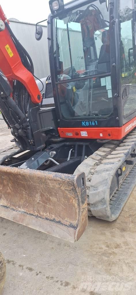 Kubota KX 080-4 中型挖掘机