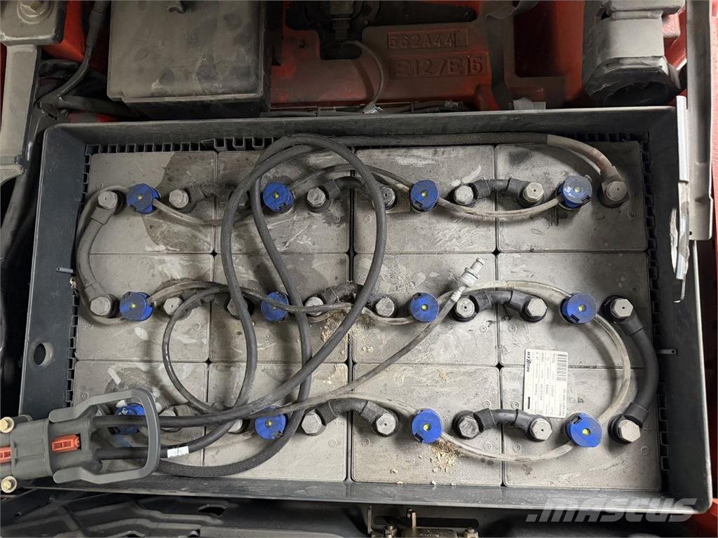 Linde E15 电动叉车