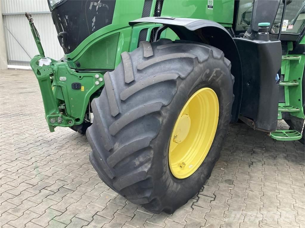 John Deere 6230R 拖拉机/农用车
