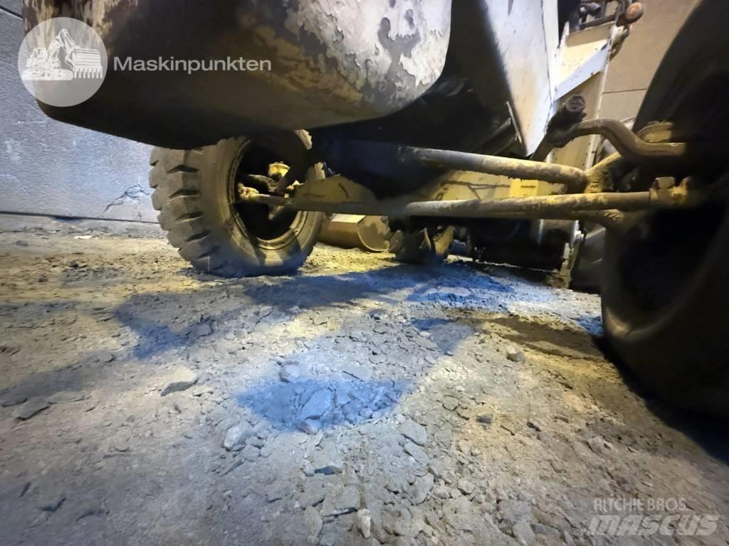 Volvo BM 620 轮式装载机