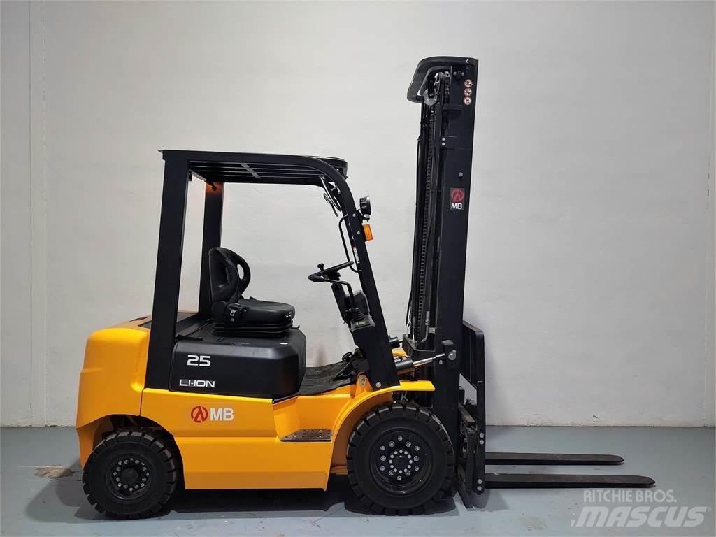  EFL252 Litio 电动叉车