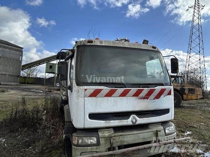Renault 320 油罐车