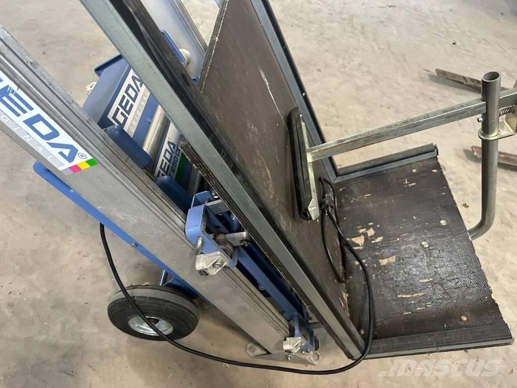 Geda Comfort 250 吊车起重机、绞车吊货机和物料升降机