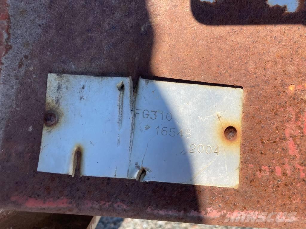 Kverneland FG310 牧场割草机和切顶器