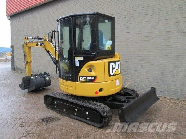 CAT 303.5 小型挖掘机