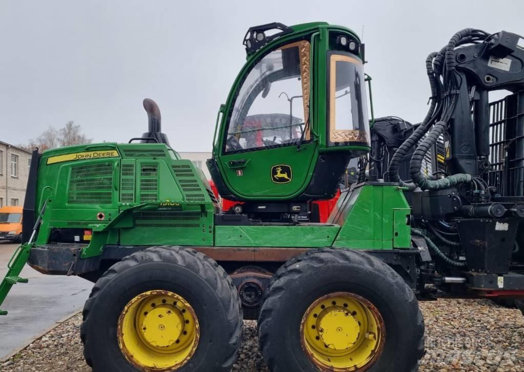 John Deere 1910 G 集运机
