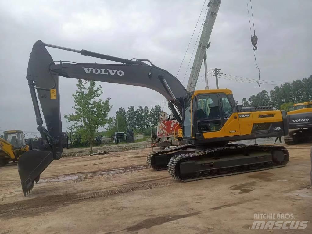 Volvo EC 240 DL 履带挖掘机