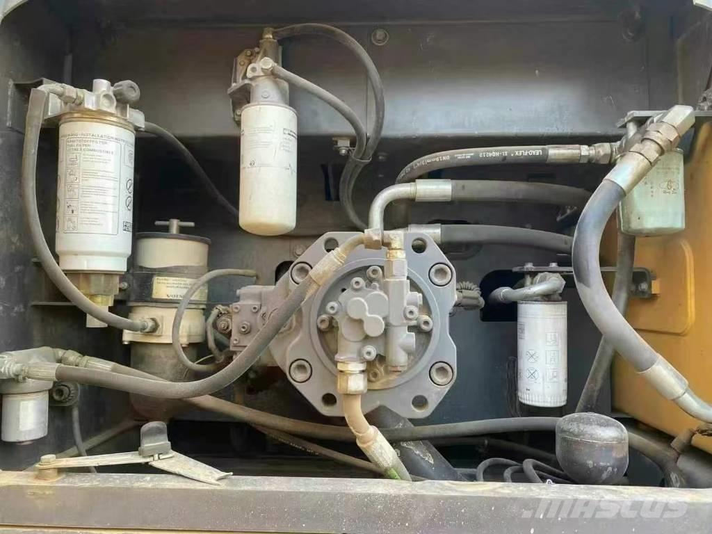 Volvo EC 350DL 履带挖掘机