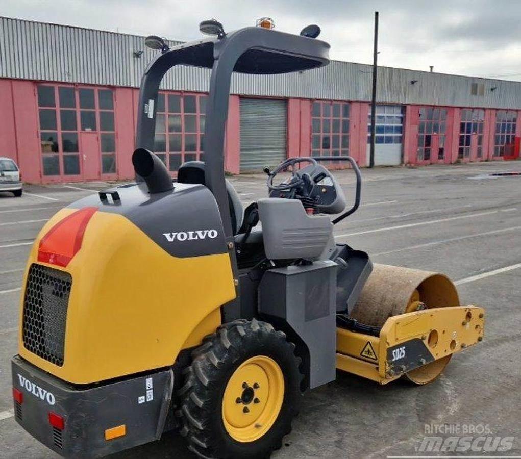 Volvo SD25 其他压路机