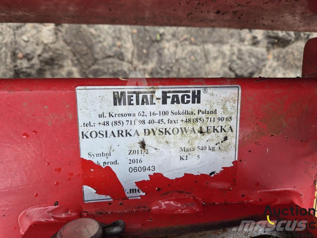Metal-Fach Z011/2 骑乘式割草机