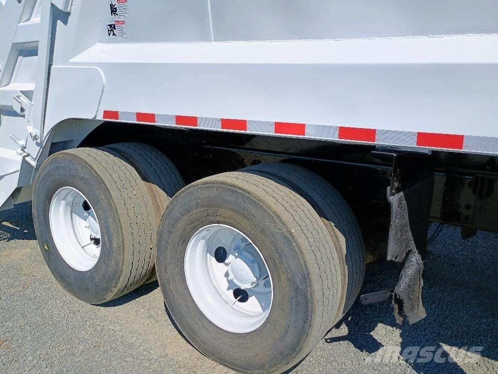 Mack GU 713 垃圾车
