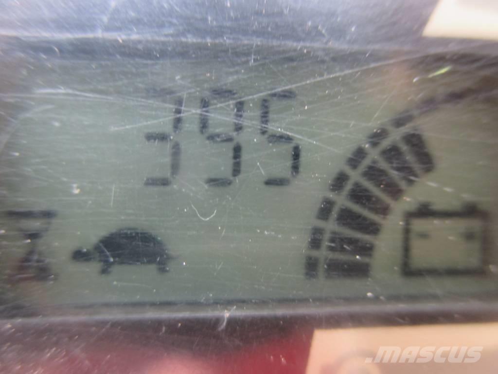 JLG Toucan 8 E 客货电梯