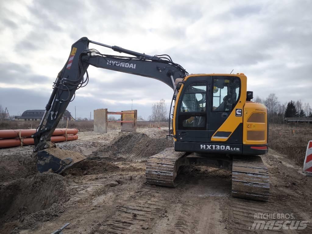 Hyundai HX130ALCR 履带挖掘机