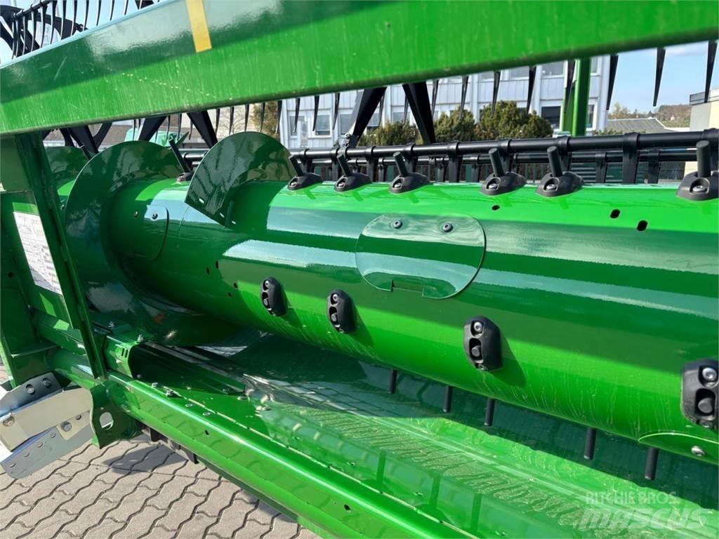 John Deere T660i 联合收割机