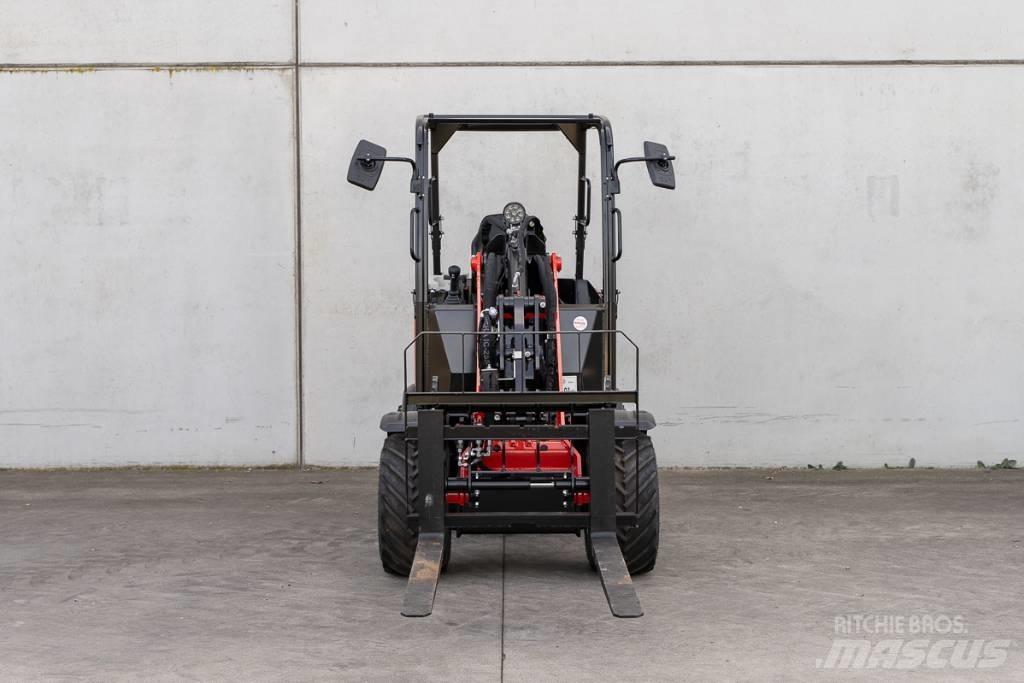 Manitou MLA 2-25 H 小型装载机
