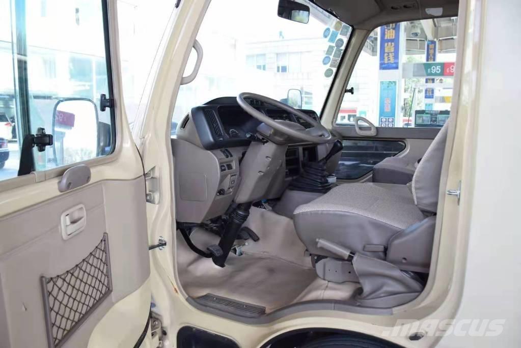 Toyota Coaster 公路客运汽车