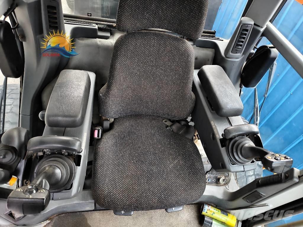 CAT 160 M 平地机/推土机