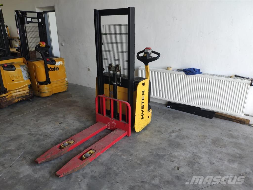 Hyster S1.0E 行走式堆垛机