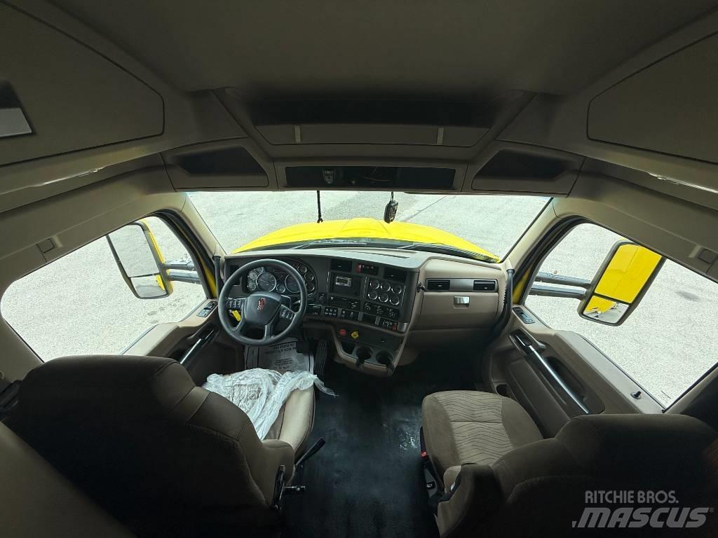 Kenworth T 680 牵引车