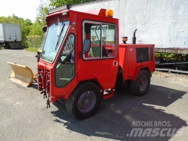 Trackless MTV 其他清扫车和扫雪车
